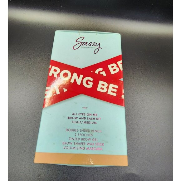 Sassy by Savannah Chrisley – All Eyes on Me Brow & Lash  6-Piec Kit Light-Medium - Picture 1 of 4